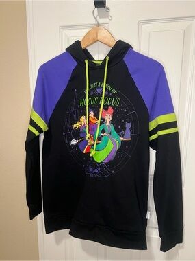 Disney Parks Hocus Pocus
Black Hoodie Sweatshirt
Sanderson Sisters Adult S